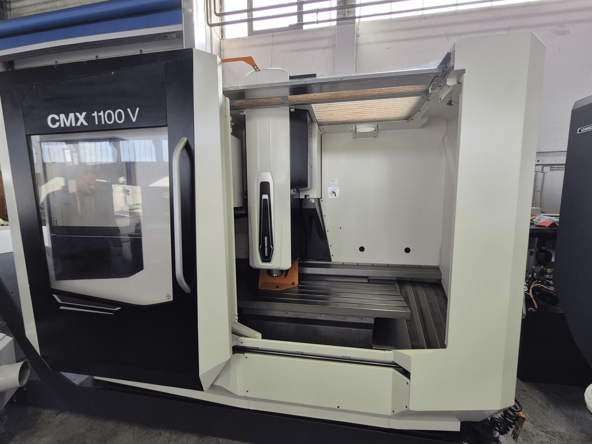 DMG Mori CMX 1100 V 02