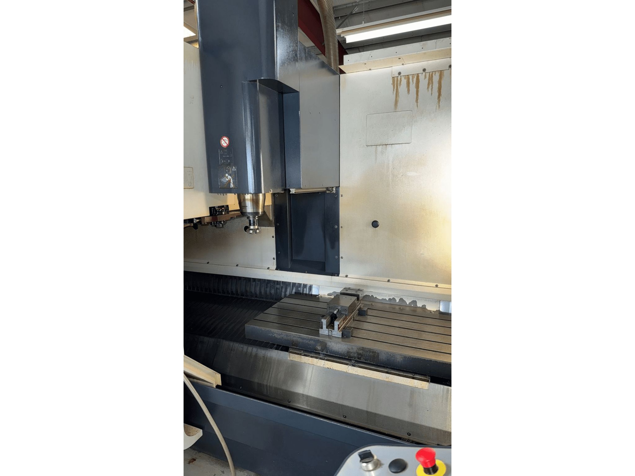 Avia VMC 650 02 Innenraum