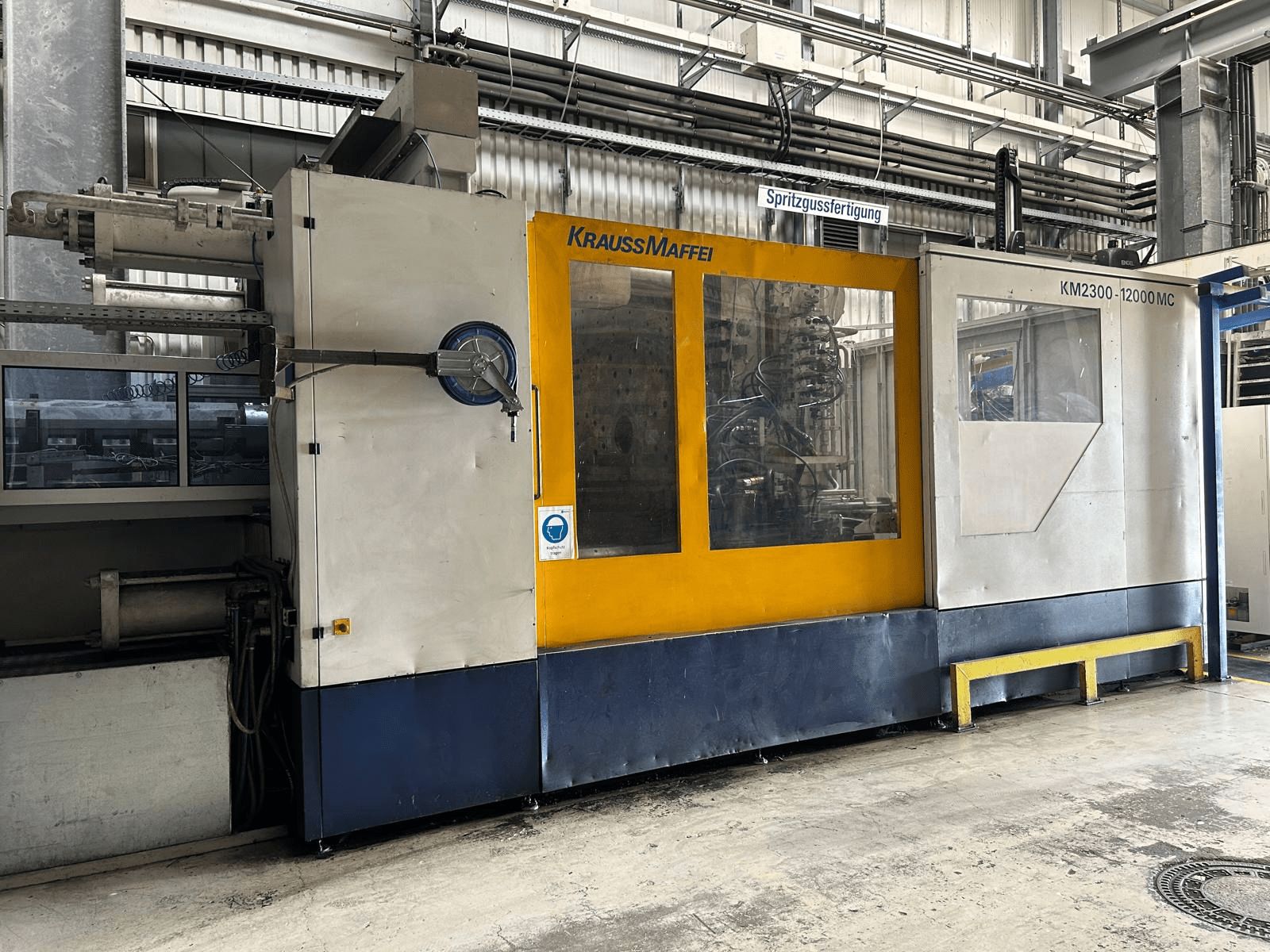 Krauss Maffei 2300-12000 MC 02