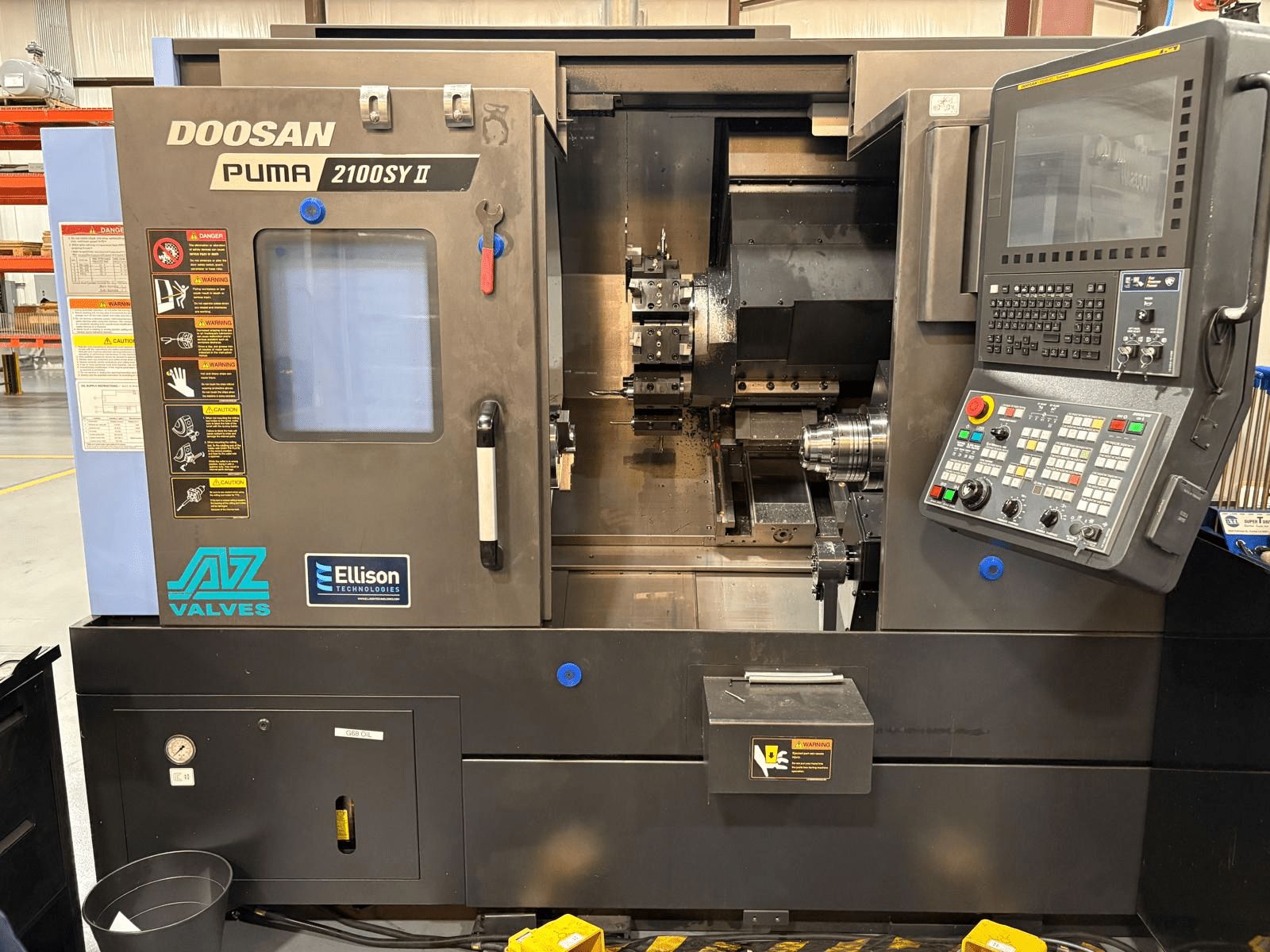 Doosan Puma 2100 SY II 01 Vista frontale