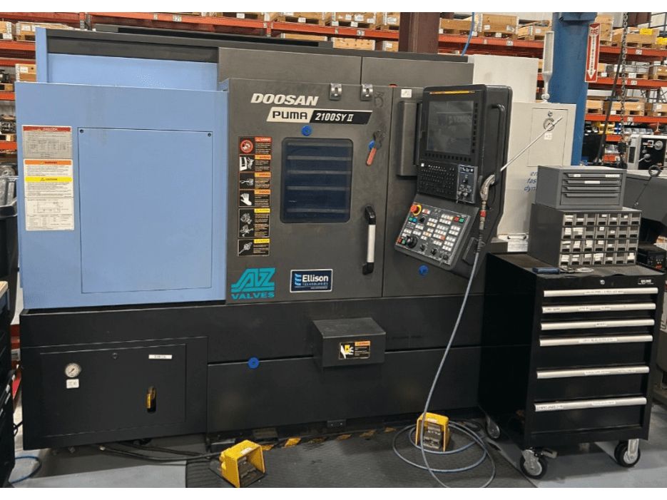 Doosan Puma 2100 SY II 02 Vista frontale 2