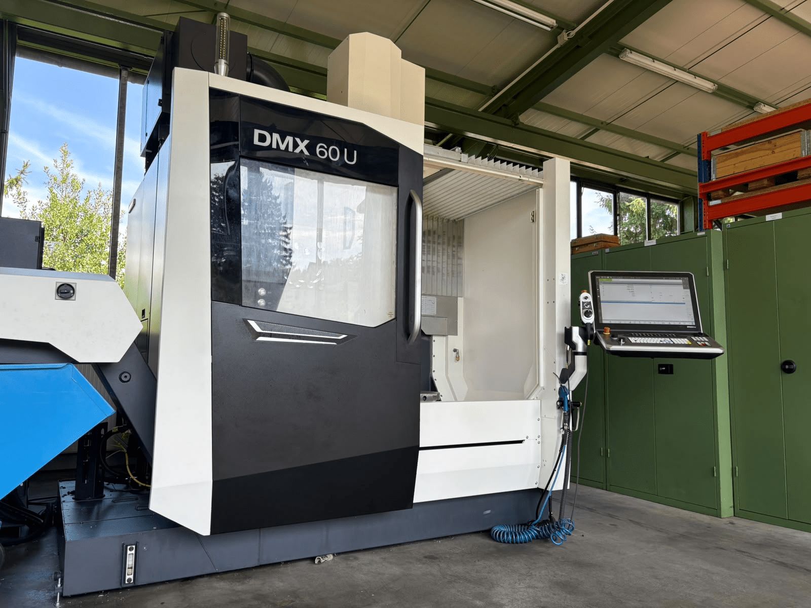 DMG Mori DMX 60 U 03 Front view 2