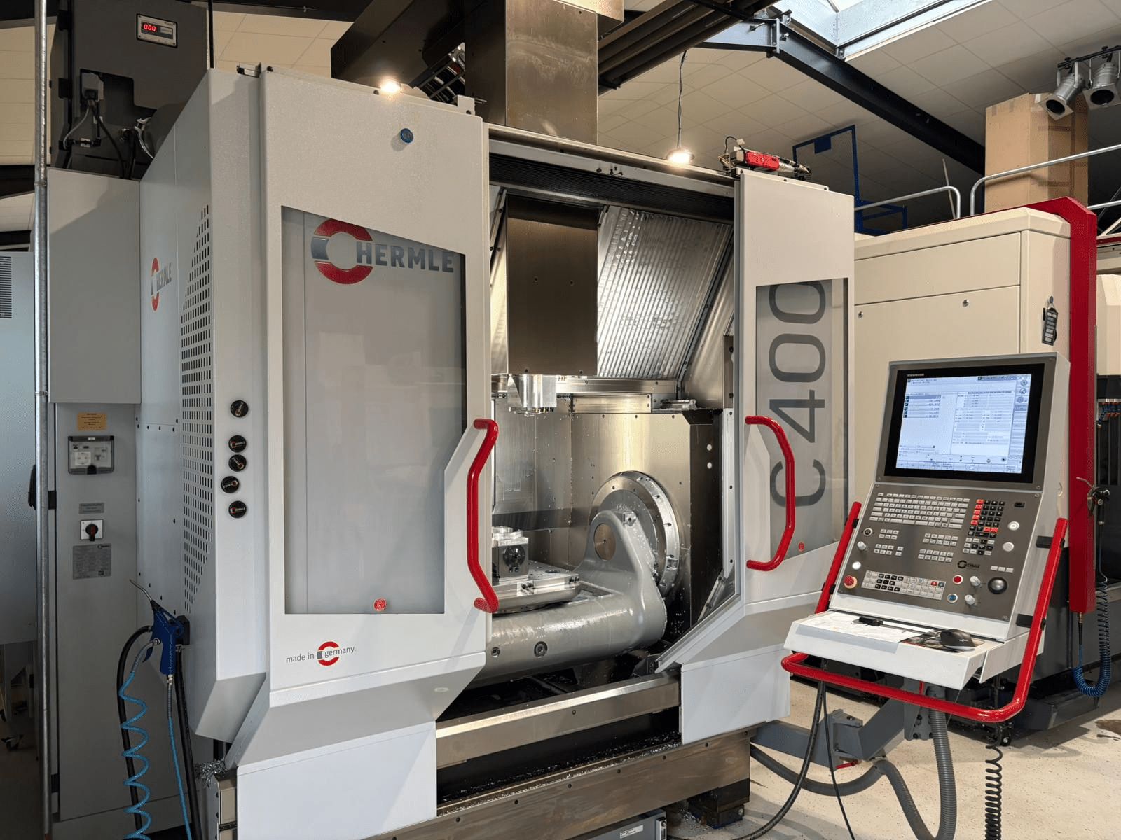 Hermle C 400 U 02 Előlnézet 2